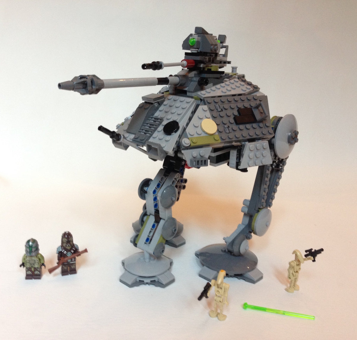 スターバックス LEGO Star Wars [TM]: AT-AP (75043) Toys - Zavvi UK