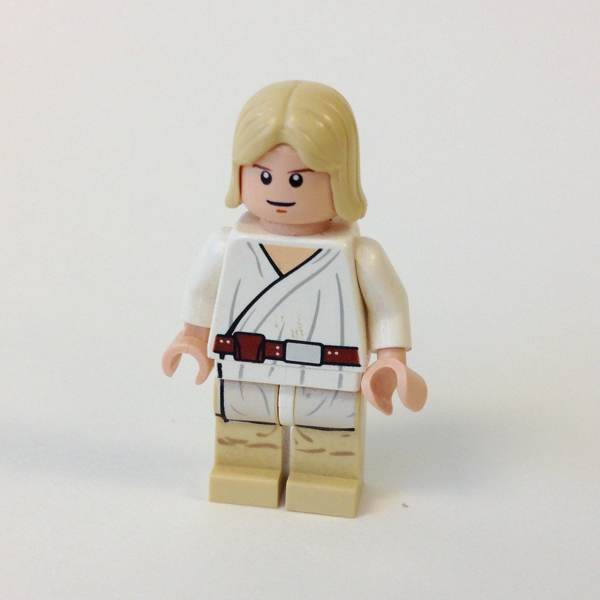 Luke Skywalker Tatooine Light Flesh White Pupils LEGO