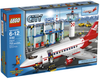 LEGO Set-Airport-Town / City / Airport-3182-1-Creative Brick Builders