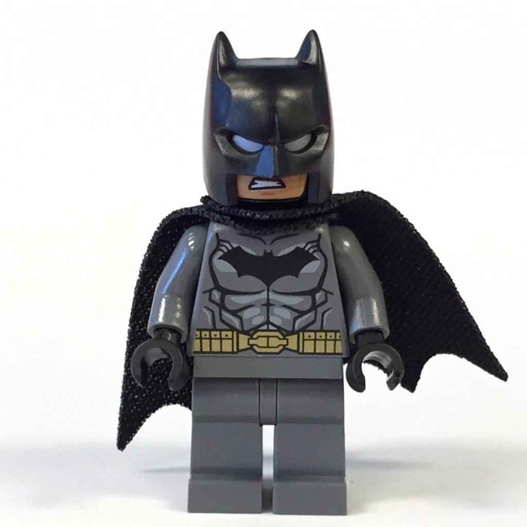 LEGO DC Superheroes: Grey Batman, Cape, Batarang, and Kryptonite Gun 