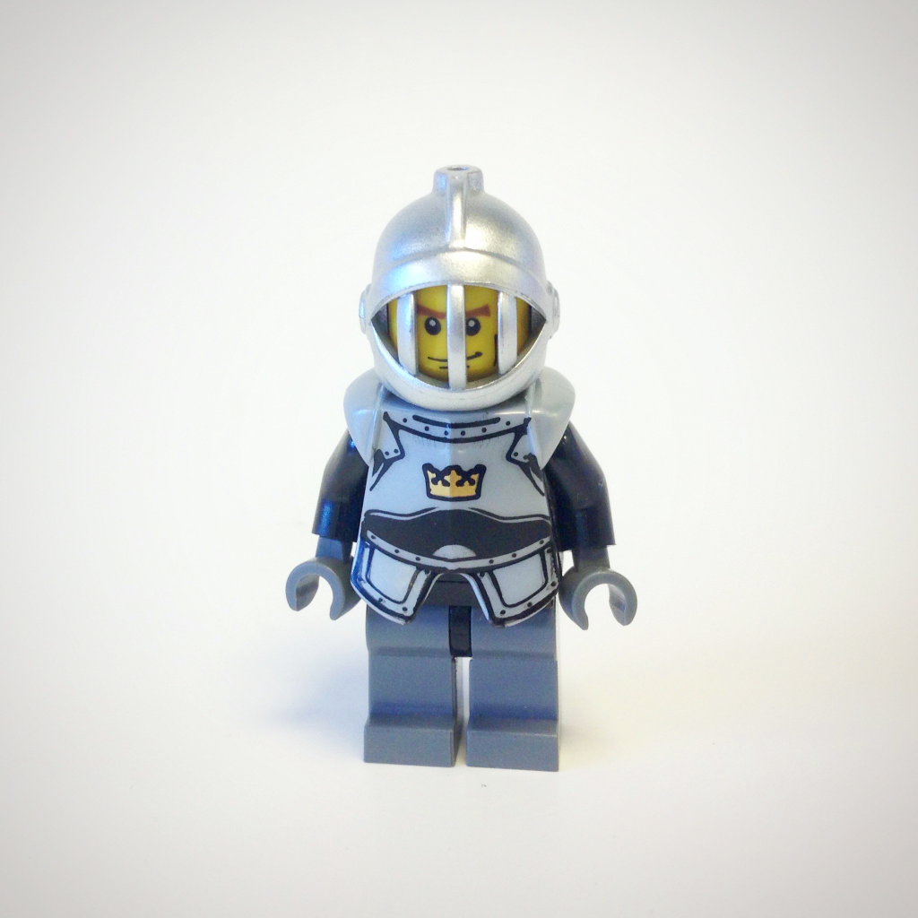 Fantasy Era Crown Knight Plain with Breastplate, Grille Helmet