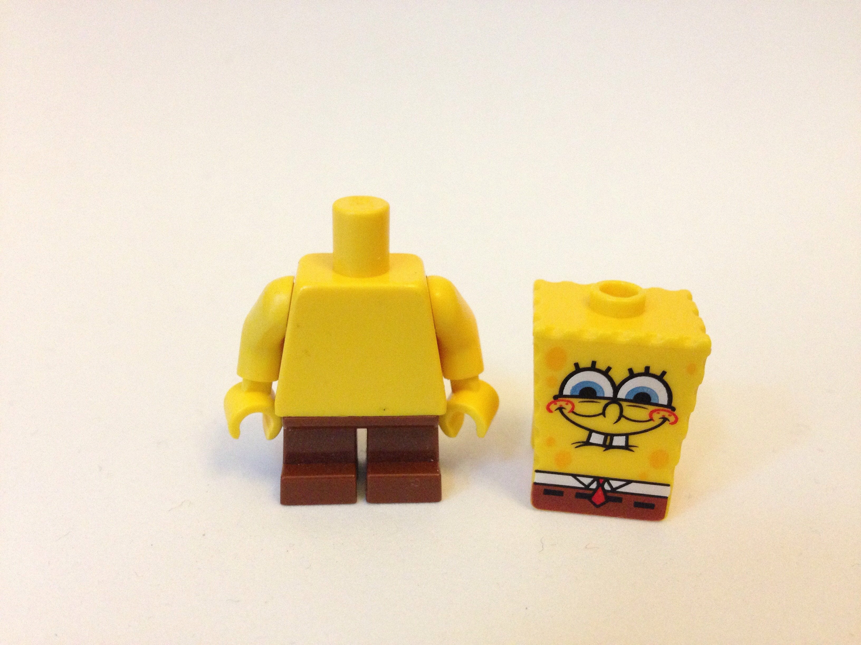 SpongeBob Smile with Squint - Main Image